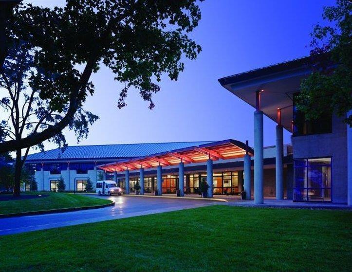 ホテルThe National Conference Center リーズバーグ エクステリア 写真